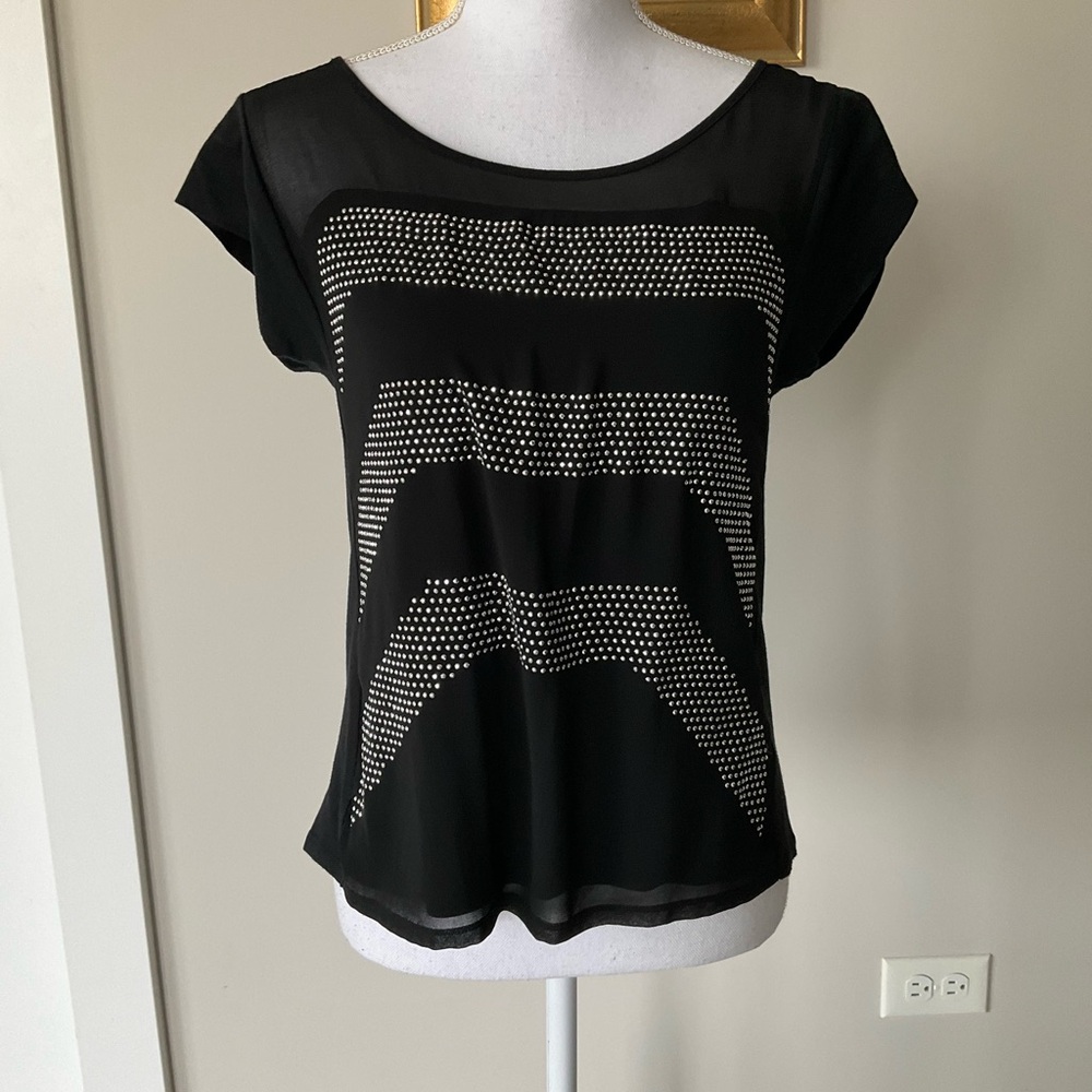 Express Black Short Sleeve Top with White Geometric Pattern